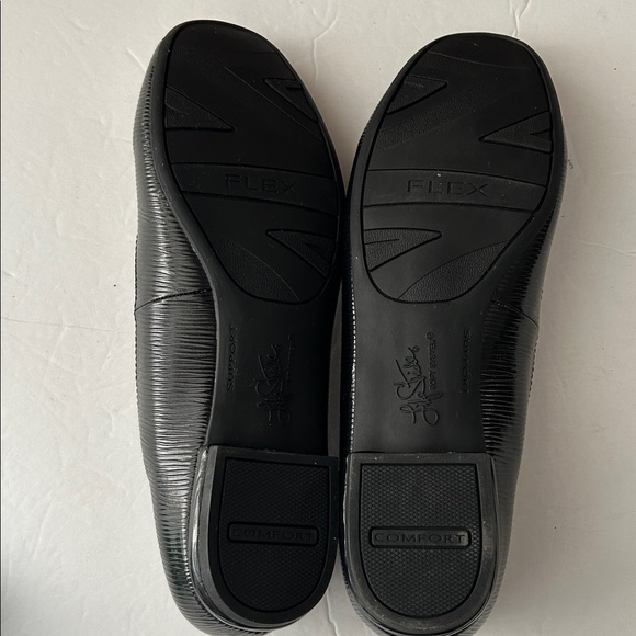 Life Stride Black Flats,Buckle, active arch, soft system, flex, support, sz 7.5M - Picture 8 of 15